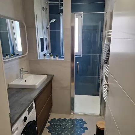 Genial T4 90m2 Cosy&clim 3 Chb 2 Sdb - Tram 5min Du Centre De דירה *