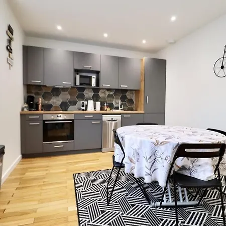 Genial T4 90m2 Cosy&clim 3 Chb 2 Sdb - Tram 5min Du Centre De